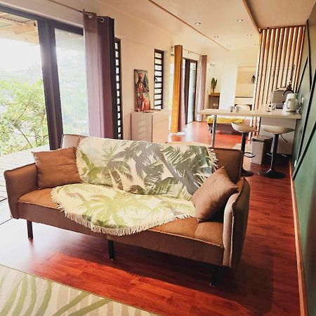 Fare Toahana, Accommodation With A Ocean View Faaa Bagian luar foto