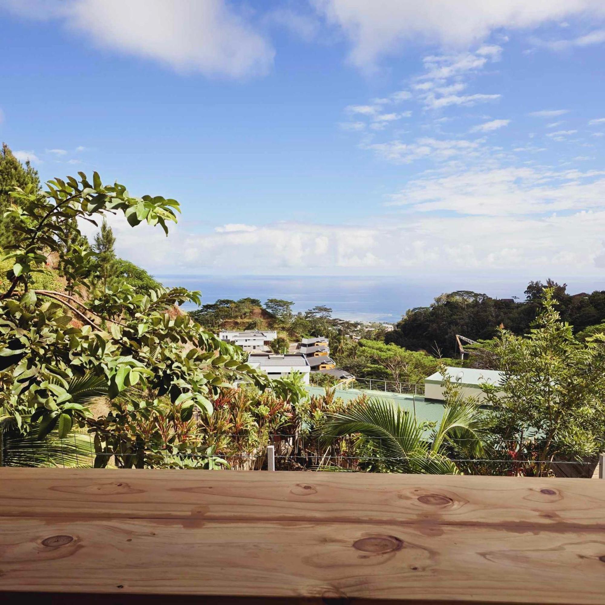 Fare Toahana, Accommodation With A Ocean View Faaa Bagian luar foto