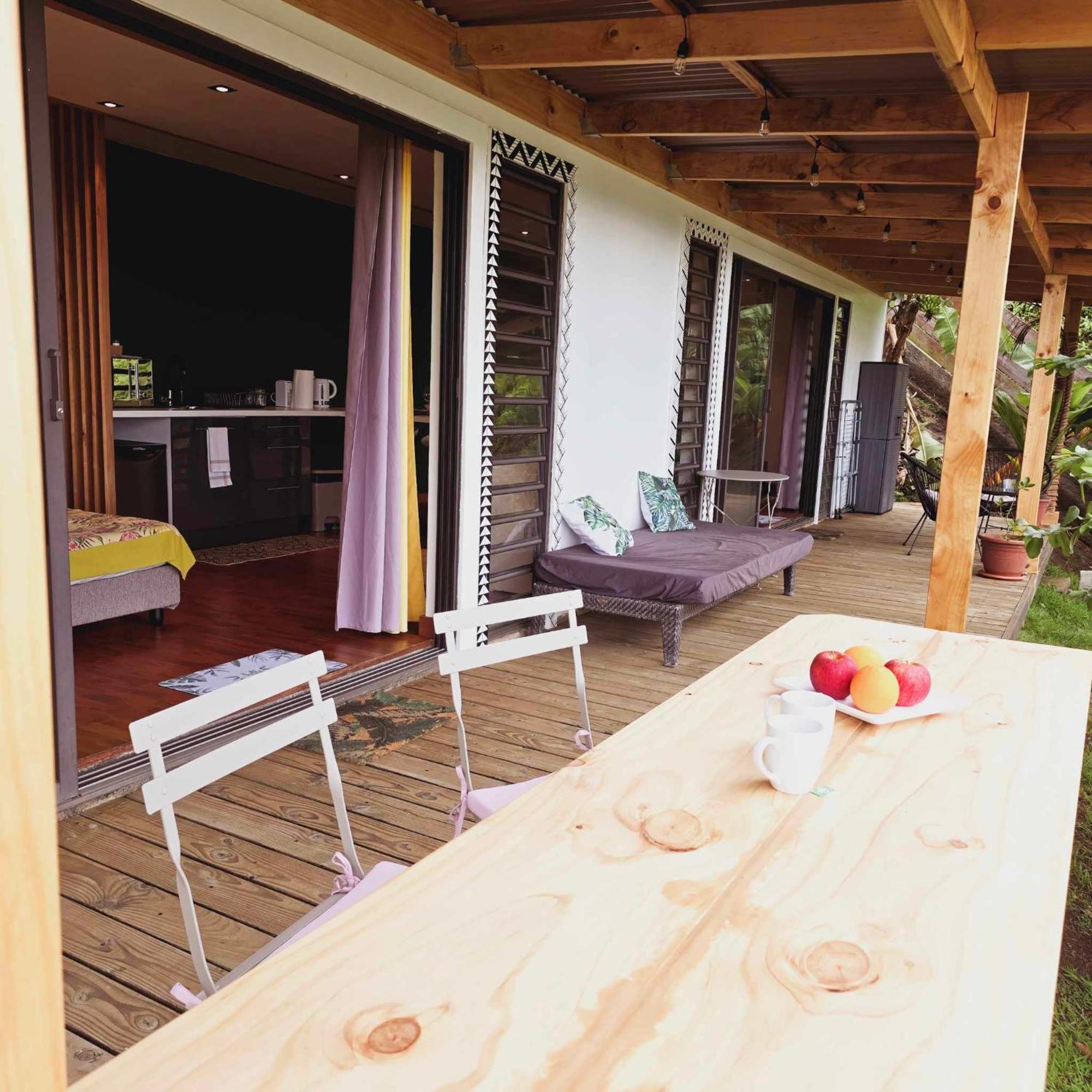 Fare Toahana, Accommodation With A Ocean View Faaa Bagian luar foto