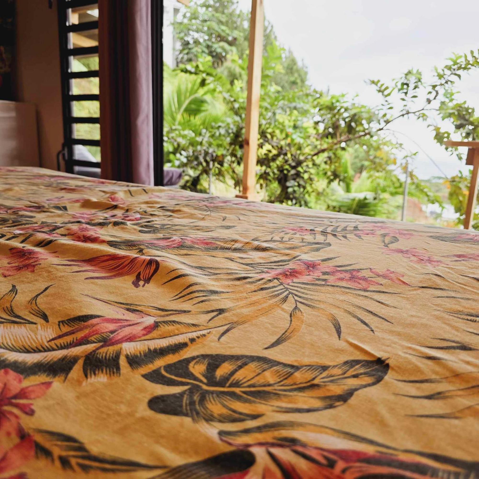 Fare Toahana, Accommodation With A Ocean View Faaa Bagian luar foto